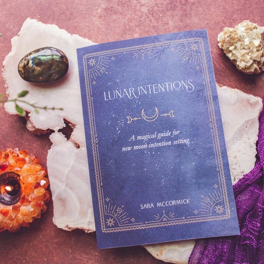 ⚡️ LUNAR INTENTIONS JOURNAL ⚡️